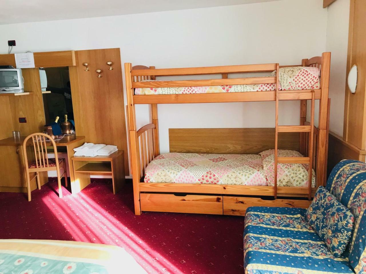 Hotel Santoni 奥萨纳 外观 照片